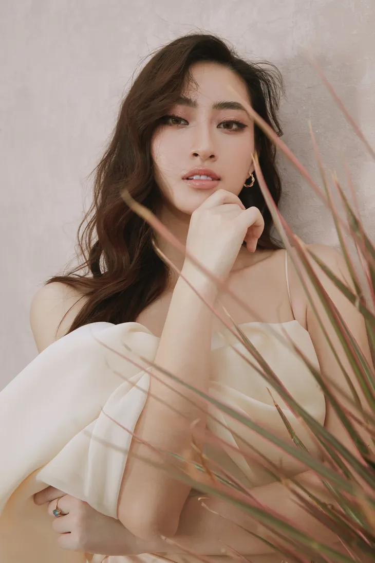 Sau Miss World, Lương Thùy Linh tiếp tục đi thi Miss International 2020? - Ảnh 10. Sau Miss World, Lương Thùy Linh tiếp tục đi thi Miss International 2020? - Ảnh 10.