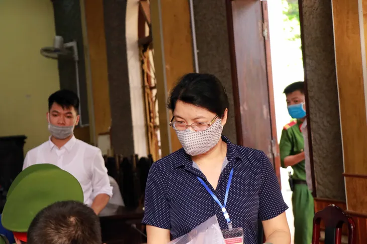 Cán bộ giáo dục nhận tiền nâng điểm tại Sơn La bị truy tố tới án tử hình - Ảnh 4. Cán bộ giáo dục nhận tiền nâng điểm tại Sơn La bị truy tố tới án tử hình - Ảnh 4.