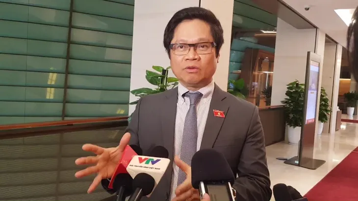 Quốc hội họp trực tuyến: Tiết kiệm chi phí nhưng giảm tương tác? - Ảnh 2. Quốc hội họp trực tuyến: Tiết kiệm chi phí nhưng giảm tương tác? - Ảnh 2.