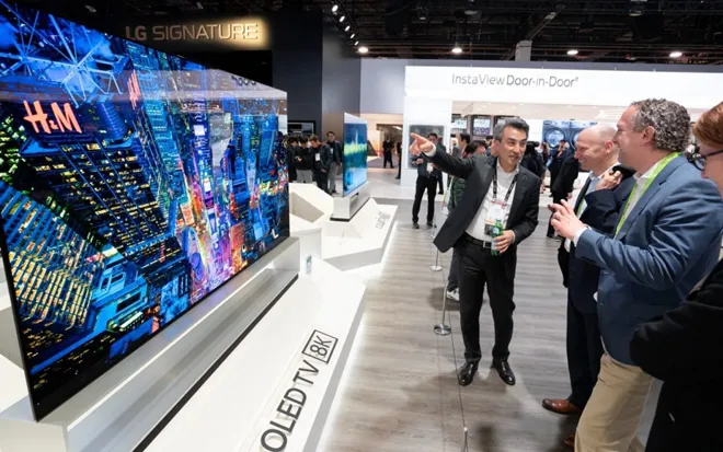 Thị trường TV OLED toàn cầu sẽ tăng trưởng chậm trong năm 2020 - Ảnh 1.