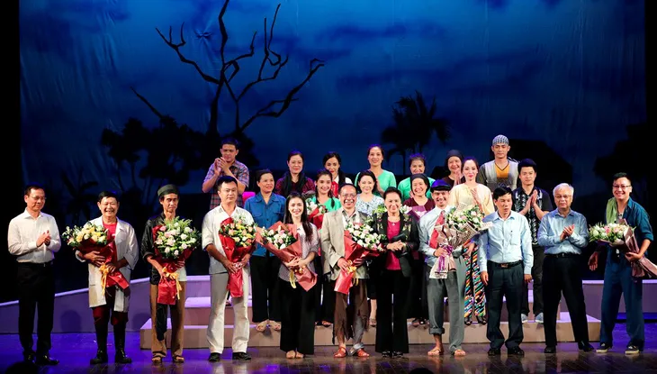 Bệnh sĩ của Lưu Quang Vũ mở màn cho sự trở lại của Nhà hát Kịch Việt Nam - Ảnh 5. Bệnh sĩ của Lưu Quang Vũ mở màn cho sự trở lại của Nhà hát Kịch Việt Nam - Ảnh 5.