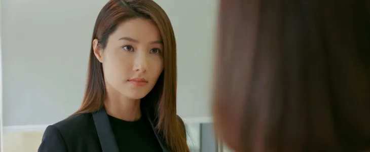 Tình yêu và tham vọng - Tập 19: Tuệ Lâm bắt đầu dành những cái lườm sắc lẹm cho Linh - Ảnh 4. Tình yêu và tham vọng - Tập 19: Tuệ Lâm bắt đầu dành những cái lườm sắc lẹm cho Linh - Ảnh 4.