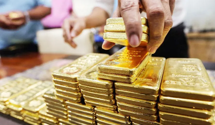 Giá vàng trong nước rời xa mốc 49 triệu đồng/lượng - Ảnh 1. Giá vàng trong nước rời xa mốc 49 triệu đồng/lượng - Ảnh 1.