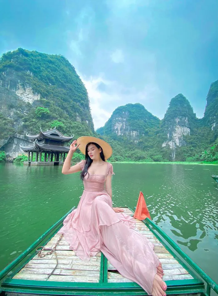 Nhan sắc đời thường nóng bỏng của Kim Nhà trọ Balanha - Ảnh 1. Nhan sắc đời thường nóng bỏng của Kim Nhà trọ Balanha - Ảnh 1.