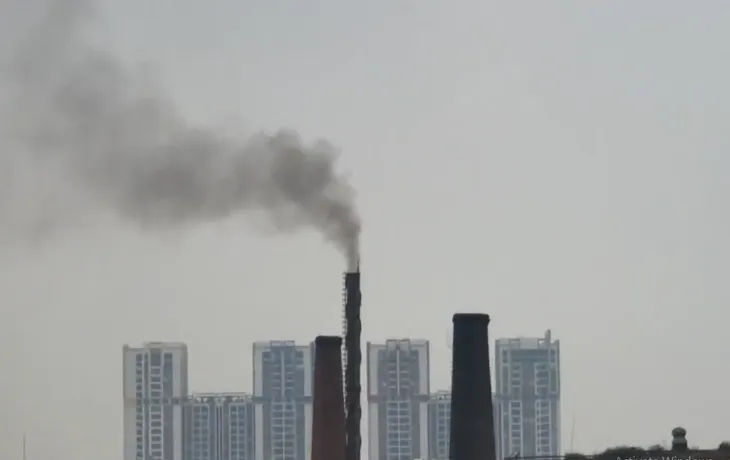 Mất ngủ, khó thở vì khói nhà máy khét lẹt - Ảnh 1. Mất ngủ, khó thở vì khói nhà máy khét lẹt - Ảnh 1.
