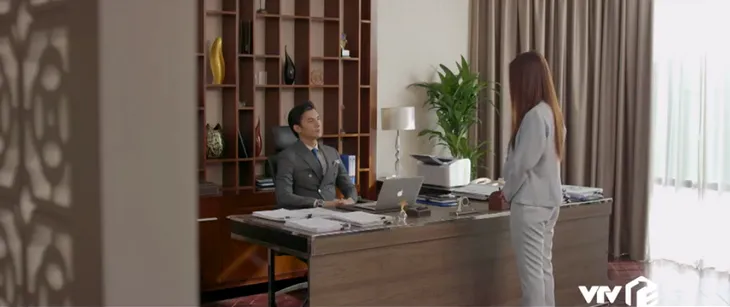 Tình yêu và tham vọng - Tập 20: Mượn tay Tuệ Lâm, Phong khiến Linh bị sa thải trong một nốt nhạc - Ảnh 6. Tình yêu và tham vọng - Tập 20: Mượn tay Tuệ Lâm, Phong khiến Linh bị sa thải trong một nốt nhạc - Ảnh 6.
