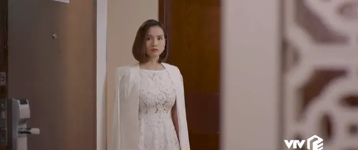 Tình yêu và tham vọng - Tập 20: Mượn tay Tuệ Lâm, Phong khiến Linh bị sa thải trong một nốt nhạc - Ảnh 7. Tình yêu và tham vọng - Tập 20: Mượn tay Tuệ Lâm, Phong khiến Linh bị sa thải trong một nốt nhạc - Ảnh 7.