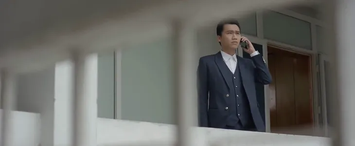 Nhà trọ Balanha - Tập 30: Vì sao Bách phải nhận là nam chính trong clip nóng của Kim? - Ảnh 11. Nhà trọ Balanha - Tập 30: Vì sao Bách phải nhận là nam chính trong clip nóng của Kim? - Ảnh 11.