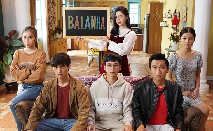 Dàn diễn viên Nhà trọ Balanha “toát mồ hôi” quay nhạc phim - Ảnh 3. Dàn diễn viên Nhà trọ Balanha “toát mồ hôi” quay nhạc phim - Ảnh 3.