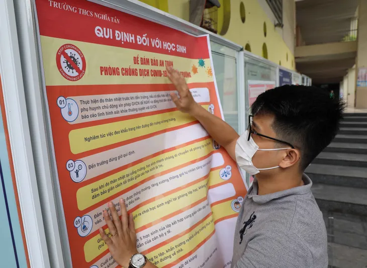 Thi tốt nghiệp THPT 2020 tại Đà Nẵng thế nào nếu giãn cách xã hội? - Ảnh 1. Thi tốt nghiệp THPT 2020 tại Đà Nẵng thế nào nếu giãn cách xã hội? - Ảnh 1.