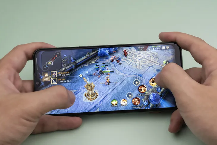 Cận cảnh Realme 6i: Chip Helio G80, mặt lưng phá cách, giá từ 4,99 triệu đồng - Ảnh 6. Cận cảnh Realme 6i: Chip Helio G80, mặt lưng phá cách, giá từ 4,99 triệu đồng - Ảnh 6.