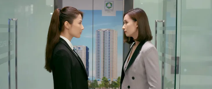 Tình yêu và tham vọng - Tập 14: Tuệ Lâm (Lã Thanh Huyền) ra đòn dằn mặt Linh (Diễm My) - Ảnh 3. Tình yêu và tham vọng - Tập 14: Tuệ Lâm (Lã Thanh Huyền) ra đòn dằn mặt Linh (Diễm My) - Ảnh 3.