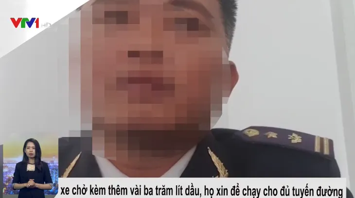 Gắn thùng xăng dầu phụ dưới gầm rơ moóc để buôn lậu qua biên giới - Ảnh 2. Gắn thùng xăng dầu phụ dưới gầm rơ moóc để buôn lậu qua biên giới - Ảnh 2.