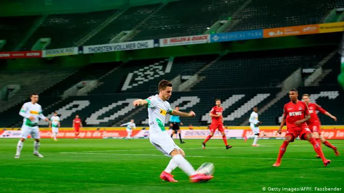 Bundesliga trở lại: Những quy định an toàn có gì đáng chú ý? - Ảnh 1. Bundesliga trở lại: Những quy định an toàn có gì đáng chú ý? - Ảnh 1.