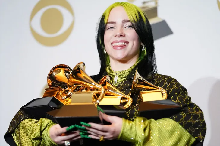 Billie Eilish vẫn có thể làm nên lịch sử tại Grammy 2021 - Ảnh 1. Billie Eilish vẫn có thể làm nên lịch sử tại Grammy 2021 - Ảnh 1.