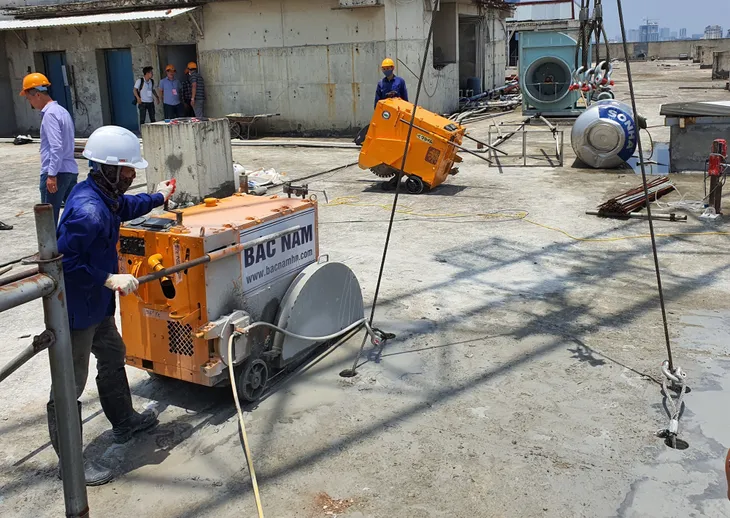 Đẩy nhanh xử lý giai đoạn 2 công trình sai phạm số 8B Lê Trực - Ảnh 2. Đẩy nhanh xử lý giai đoạn 2 công trình sai phạm số 8B Lê Trực - Ảnh 2.