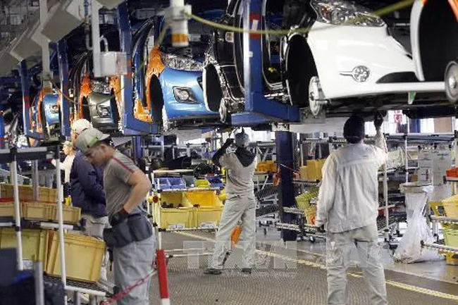 Kinh tế toàn cầu giảm 5,2% trong năm 2020 - Ảnh 2. Kinh tế toàn cầu giảm 5,2% trong năm 2020 - Ảnh 2.