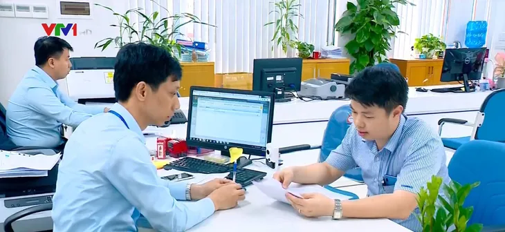 Quảng Ninh đột phá trong cải cách hành chính - Ảnh 1. Quảng Ninh đột phá trong cải cách hành chính - Ảnh 1.