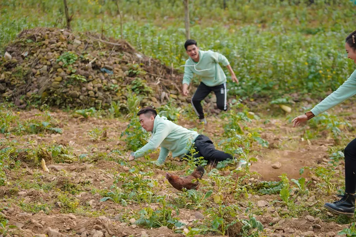 Thi tài với khách mời Ẩm thực kỳ thú, Đỗ Duy Nam nhận cái kết bẽ bàng - Ảnh 4. Thi tài với khách mời Ẩm thực kỳ thú, Đỗ Duy Nam nhận cái kết bẽ bàng - Ảnh 4.