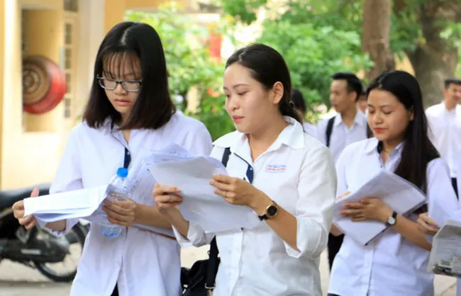 Các trường cao đẳng cạnh tranh tuyển sinh với đại học - Ảnh 1. Các trường cao đẳng cạnh tranh tuyển sinh với đại học - Ảnh 1.