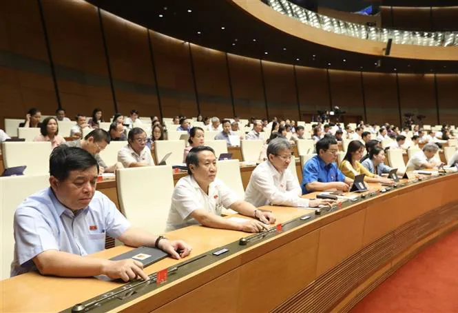 Thông qua Luật Đầu tư (sửa đổi): Chính thức cấm kinh doanh dịch vụ đòi nợ - Ảnh 2. Thông qua Luật Đầu tư (sửa đổi): Chính thức cấm kinh doanh dịch vụ đòi nợ - Ảnh 2.