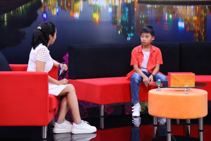 Xa cha mẹ từ nhỏ, cậu bé 12 tuổi vẫn không một lời oán trách - Ảnh 1. Xa cha mẹ từ nhỏ, cậu bé 12 tuổi vẫn không một lời oán trách - Ảnh 1.