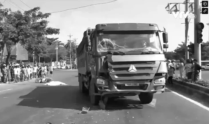 Xe Vua hoành hành: Bao giờ mới có hồi kết? - Ảnh 1. Xe Vua hoành hành: Bao giờ mới có hồi kết? - Ảnh 1.