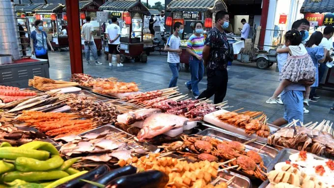 Đại dịch COVID-19: Trung Quốc khuyến khích hàng rong, giảm thất nghiệp - Ảnh 2. Đại dịch COVID-19: Trung Quốc khuyến khích hàng rong, giảm thất nghiệp - Ảnh 2.
