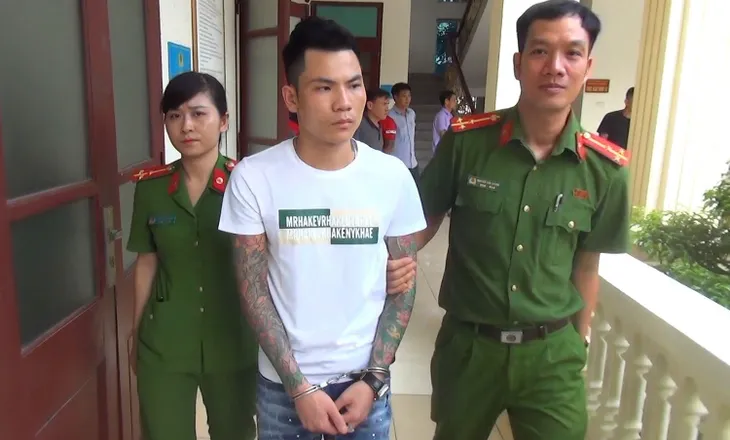 Bắt quả tang 54 nam, nữ mở tiệc ma túy mừng sinh nhật - Ảnh 1. Bắt quả tang 54 nam, nữ mở tiệc ma túy mừng sinh nhật - Ảnh 1.