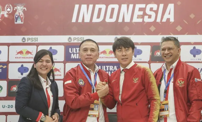 LĐBĐ Indonesia dọa đuổi việc HLV trưởng ĐTQG - Ảnh 1. LĐBĐ Indonesia dọa đuổi việc HLV trưởng ĐTQG - Ảnh 1.