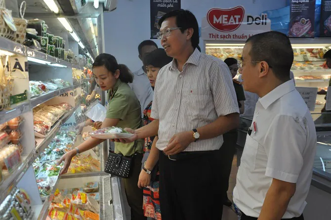Hơn 10.000 cơ sở vi phạm an toàn thực phẩm chỉ trong 1 năm - Ảnh 1. Hơn 10.000 cơ sở vi phạm an toàn thực phẩm chỉ trong 1 năm - Ảnh 1.