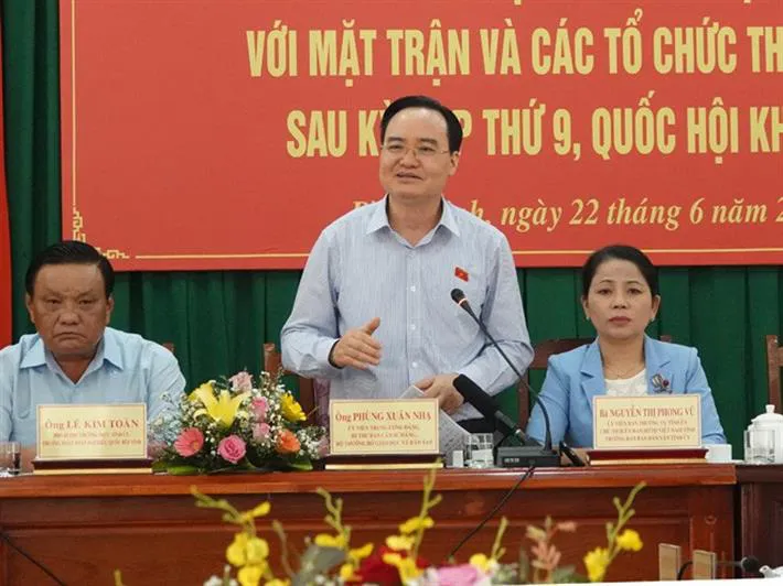 Nhiều sách giáo khoa: Tạo điều kiện sáng tạo cho giáo viên - Ảnh 1. Nhiều sách giáo khoa: Tạo điều kiện sáng tạo cho giáo viên - Ảnh 1.