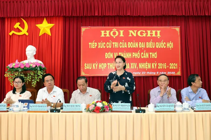 Luôn quan tâm tới sự phát triển của Đồng bằng sông Cửu Long - Ảnh 1. Luôn quan tâm tới sự phát triển của Đồng bằng sông Cửu Long - Ảnh 1.
