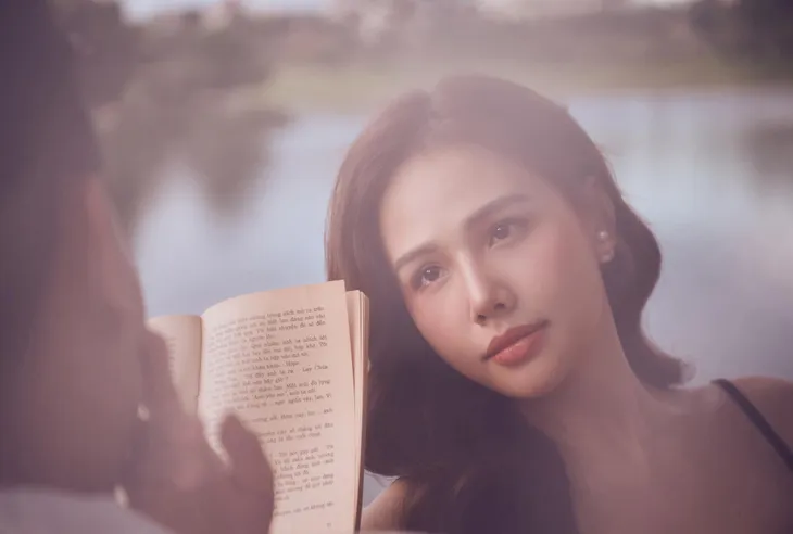 Phanh Lee khoe trọn bộ ảnh cưới, chú rể vẫn quyết giấu mặt - Ảnh 1. Phanh Lee khoe trọn bộ ảnh cưới, chú rể vẫn quyết giấu mặt - Ảnh 1.
