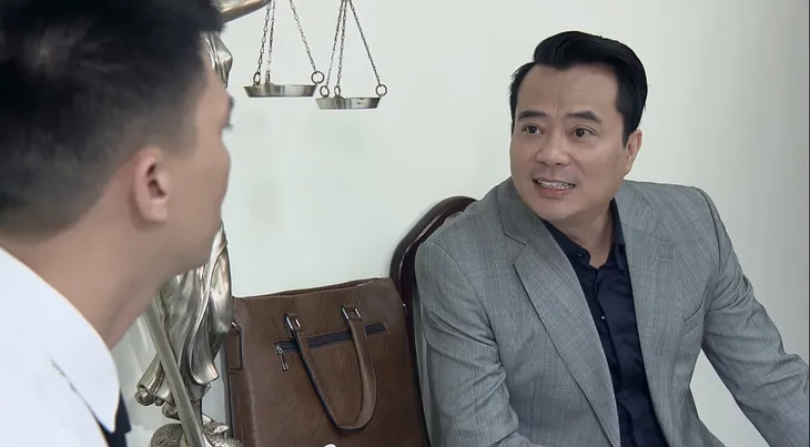 Lựa chọn số phận - Tập 6: Chỉ là vụ xử ly hôn, Cường (Hà Việt Dũng) đã được đút lót 500 USD - Ảnh 2.