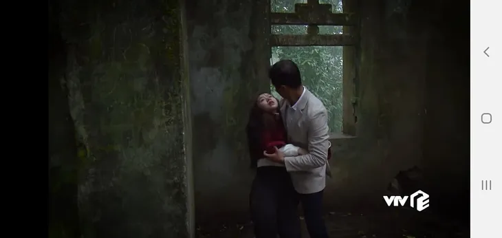 Đừng bắt em phải quên - Tập 17: Ngọc được Duy tìm thấy, ngất trong vòng tay của thầy giáo điển trai - Ảnh 4. Đừng bắt em phải quên - Tập 17: Ngọc được Duy tìm thấy, ngất trong vòng tay của thầy giáo điển trai - Ảnh 4.