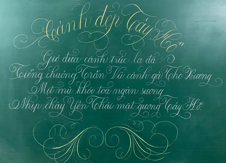 Thầy giáo 9X vẽ hoa phượng trên bảng phấn gây sốt cộng đồng mạng - Ảnh 16. Thầy giáo 9X vẽ hoa phượng trên bảng phấn gây sốt cộng đồng mạng - Ảnh 16.