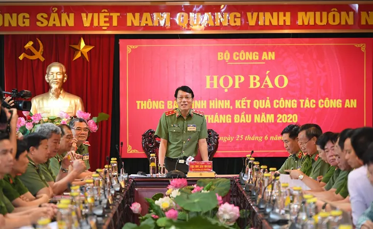 Bộ Công an: Quyết truy bắt giám đốc công ty Nhật Cường - Ảnh 1. Bộ Công an: Quyết truy bắt giám đốc công ty Nhật Cường - Ảnh 1.