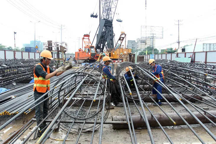 6 tháng đầu năm, giải ngân vốn đầu tư công vay nước ngoài còn chậm - Ảnh 1. 6 tháng đầu năm, giải ngân vốn đầu tư công vay nước ngoài còn chậm - Ảnh 1.
