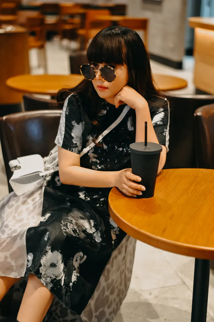Ngẫu hứng phối đồ dạo phố theo NTK Hằng Nguyễn - Ảnh 10. Ngẫu hứng phối đồ dạo phố theo NTK Hằng Nguyễn - Ảnh 10.