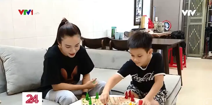 Kết hôn không sinh con: Có phải ích kỷ trong cuộc sống hiện đại? - Ảnh 1. Kết hôn không sinh con: Có phải ích kỷ trong cuộc sống hiện đại? - Ảnh 1.