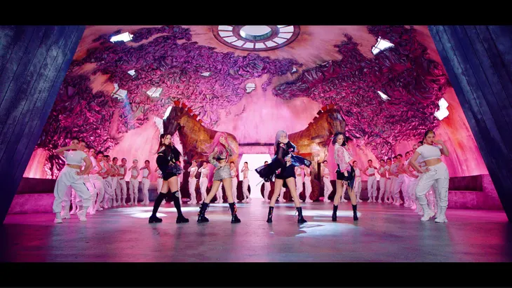 BLACKPINK ra lò MV siêu phẩm How You Like That đầy biến hóa - Ảnh 6. BLACKPINK ra lò MV siêu phẩm How You Like That đầy biến hóa - Ảnh 6.