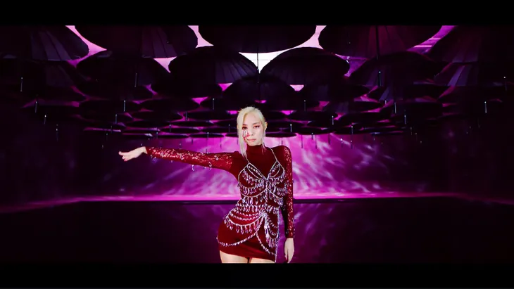 BLACKPINK ra lò MV siêu phẩm How You Like That đầy biến hóa - Ảnh 2. BLACKPINK ra lò MV siêu phẩm How You Like That đầy biến hóa - Ảnh 2.