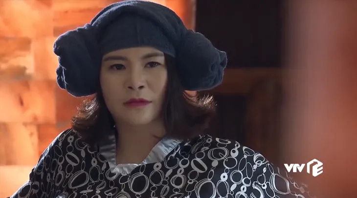 Đừng bắt em phải quên - Tập 18: Thua đau trước chính thất, mợ tiểu tam lại rủ Luân đi Thái Lan - Ảnh 10. Đừng bắt em phải quên - Tập 18: Thua đau trước chính thất, mợ tiểu tam lại rủ Luân đi Thái Lan - Ảnh 10.