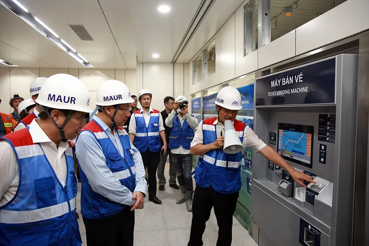 Phó Thủ tướng Phạm Bình Minh thị sát tuyến metro số 1 của TP.HCM - Ảnh 10. Phó Thủ tướng Phạm Bình Minh thị sát tuyến metro số 1 của TP.HCM - Ảnh 10.