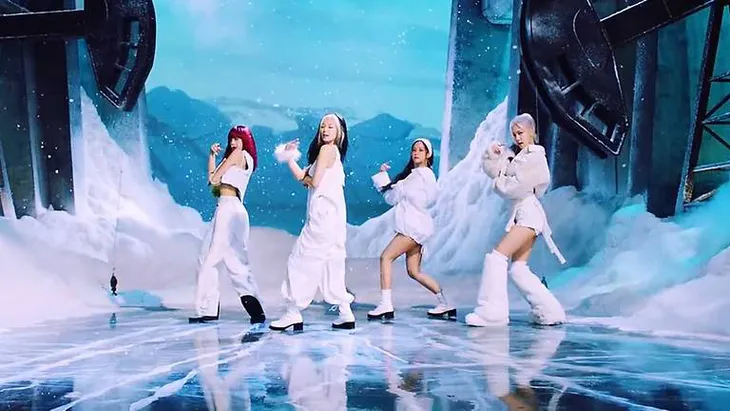 VMAs 2020: BTS nhận 3 đề cử, BLACKPINK bất ngờ trắng tay - Ảnh 2. VMAs 2020: BTS nhận 3 đề cử, BLACKPINK bất ngờ trắng tay - Ảnh 2.