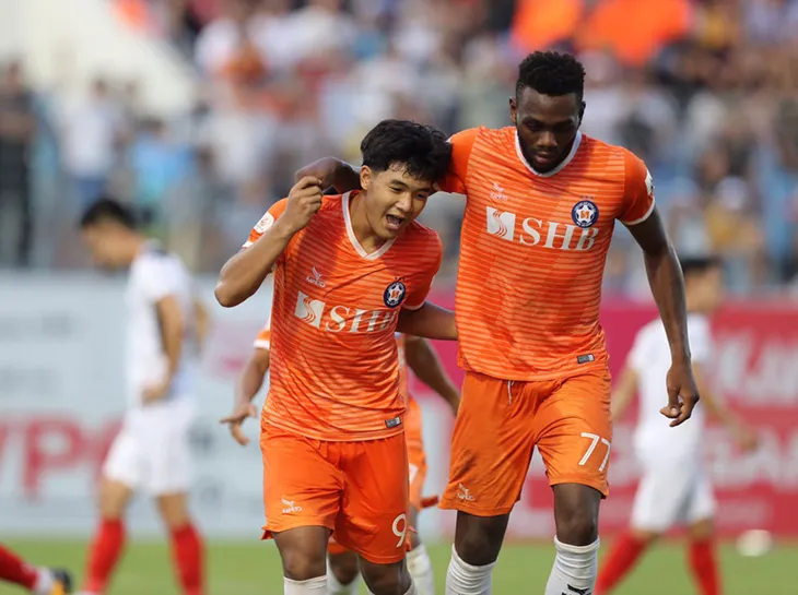 CLB TP Hồ Chí Minh - SHB Đà Nẵng: Quyết giữ ngôi đầu (19h15 ngày 29/6) - Ảnh 2. CLB TP Hồ Chí Minh - SHB Đà Nẵng: Quyết giữ ngôi đầu (19h15 ngày 29/6) - Ảnh 2.