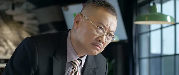 Tình yêu và tham vọng - Tập 29: Tuệ Lâm ốm liệt giường, Linh tranh thủ an ủi Minh - Ảnh 11. Tình yêu và tham vọng - Tập 29: Tuệ Lâm ốm liệt giường, Linh tranh thủ an ủi Minh - Ảnh 11.