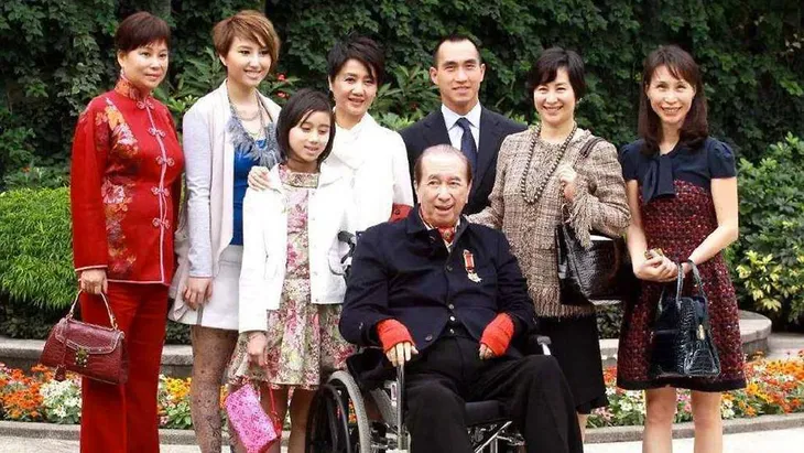 Gia đình vua cờ bạc Hà Hồng Sân không muốn ai làm phim về ông - Ảnh 1. Gia đình vua cờ bạc Hà Hồng Sân không muốn ai làm phim về ông - Ảnh 1.