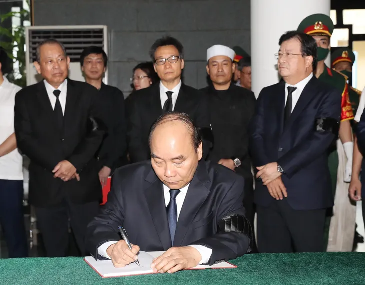 Vĩnh biệt đồng chí Vũ Mão, một cán bộ có nhiều đóng góp cho hoạt động Quốc hội Việt Nam - Ảnh 4. Vĩnh biệt đồng chí Vũ Mão, một cán bộ có nhiều đóng góp cho hoạt động Quốc hội Việt Nam - Ảnh 4.